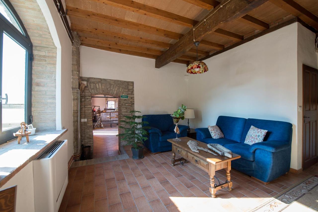 Fattoria Branciana Bed and Breakfast Rossena Exteriör bild